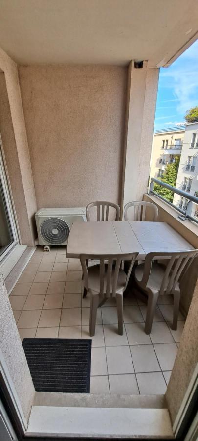 Appart T2 Standing Tout Confort Avec Balcon - Parking En Option Lyon Zewnętrze zdjęcie